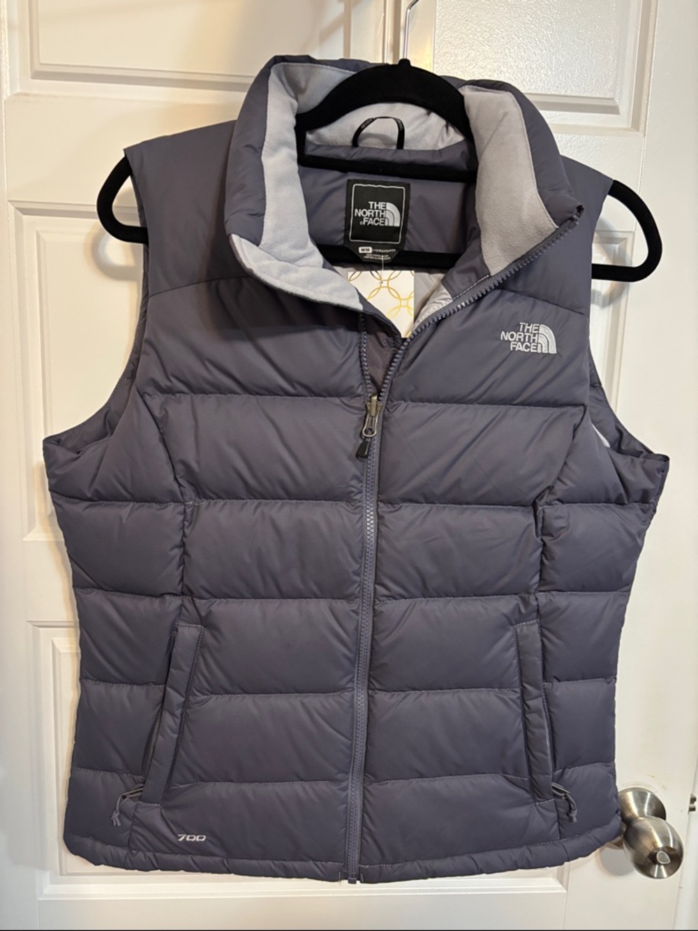The North Face Women’s Gray Quilted 700 Down Vest Medium